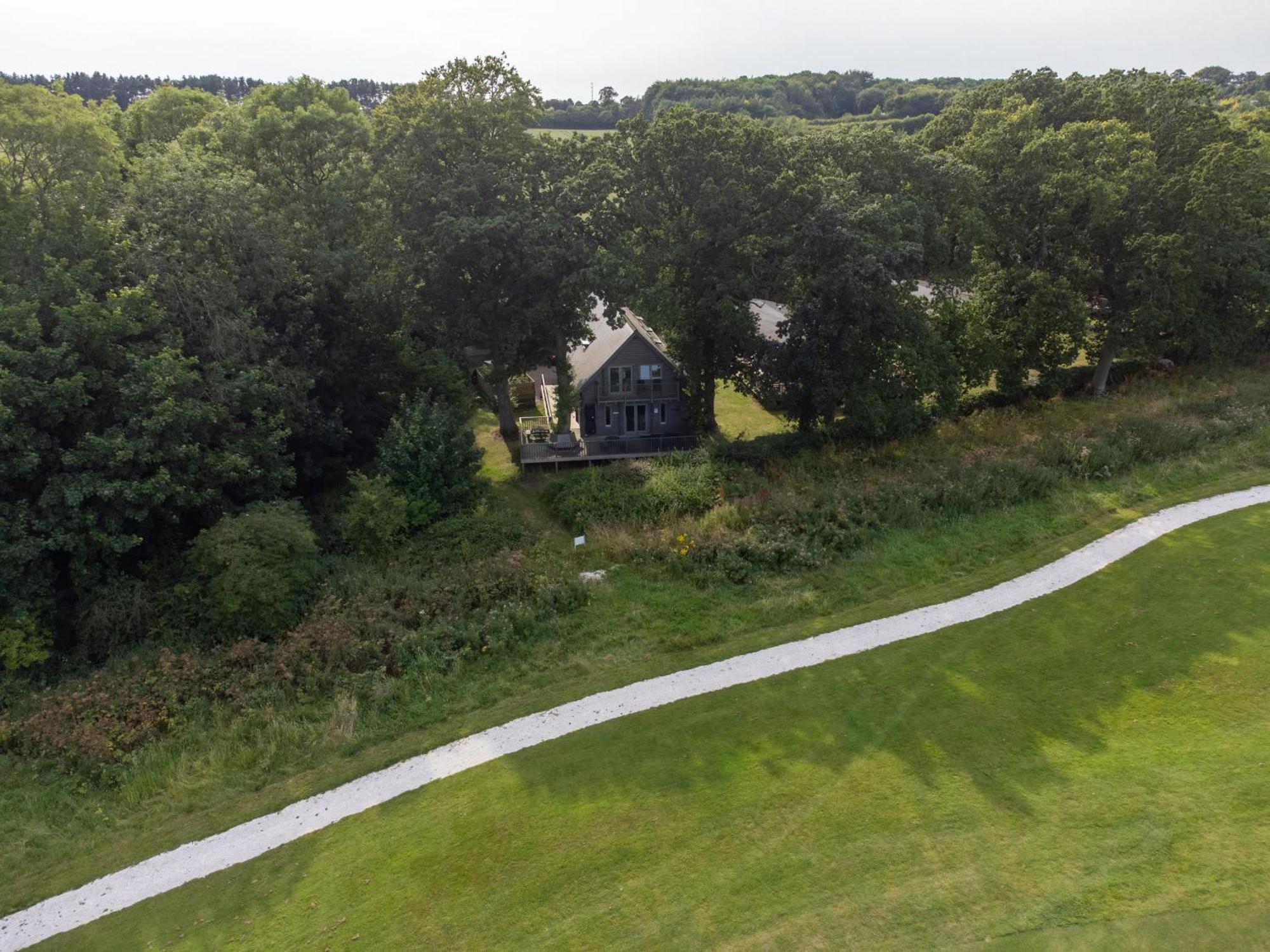 Ilodge Ultra Louth  Exterior foto